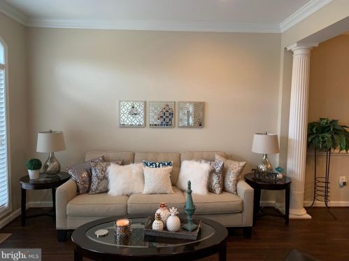 2802 Wakewater Way, Woodbridge VA  22191-6019 exterior