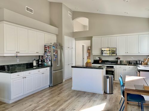 5550 Caminito Exquisito, San Diego, CA 92130-2821