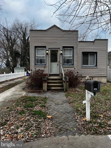 129 Princeton Ave, Gloucester, NJ 08030-1244