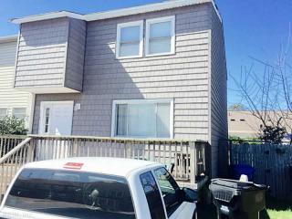 315 Cripple Creek Ct, Virginia Beach VA  23452-7634 exterior