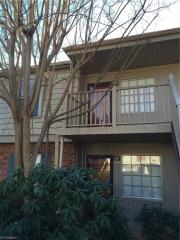 3818 Country Club Rd, Winston Salem NC  27104-2941 exterior