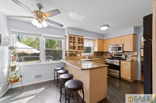 15 Sandburg Dr, Morganville NJ  07751-1428 exterior