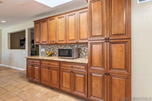 1521 Melody Ln, El Cajon CA  92019-2016 exterior