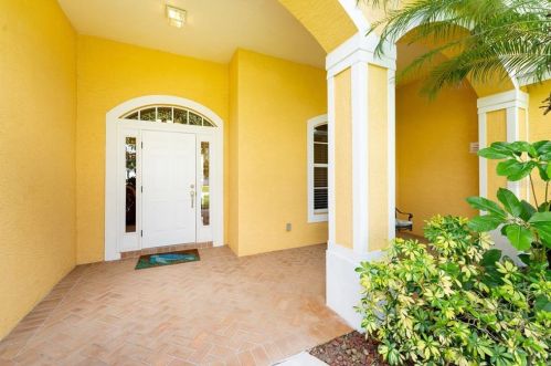 23 Medalist Ter, Placida, FL 33947-2177