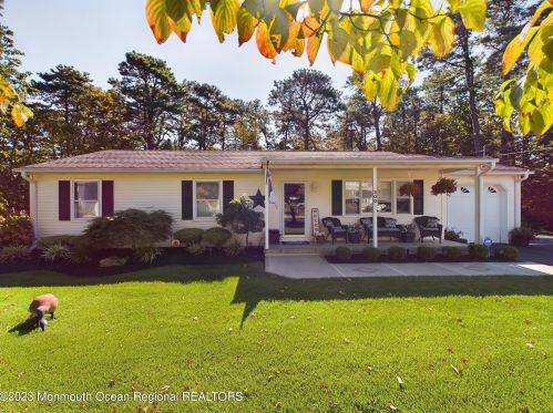 300 Albert Ave, Lakewood NJ  08701-5405 exterior