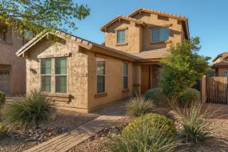 3866 Morelos St, Gilbert, AZ 85295-3611