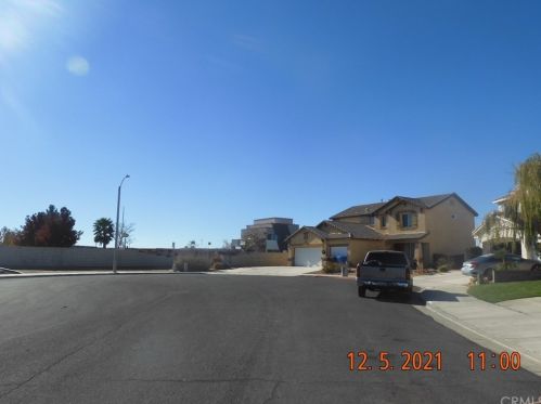 14535 Owl Ct, Victorville, CA 92394-7622