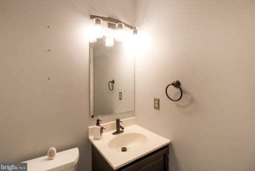 608 Halleck St, Fredericksburg VA  22407-8627 exterior