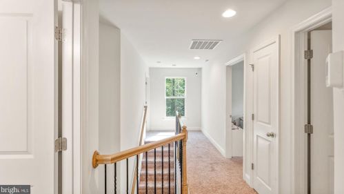 1077 Mountain View Rd, Fredericksburg VA  22406-4429 exterior