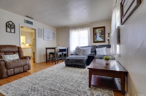 2329 Roxbury Dr, San Bernardino, CA 92404-4010