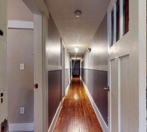 319 Beatty St, Pittsburgh PA  15206-2918 exterior