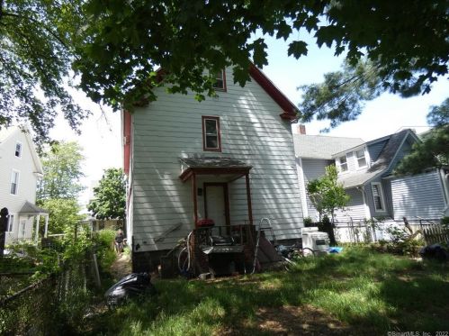 223 Cottage St, Bridgeport CT  06605-1208 exterior