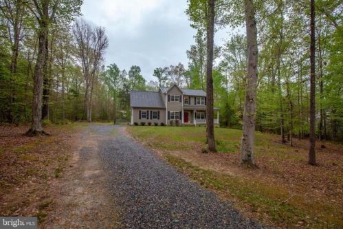 7159 Arrow Wood Dr, Fredericksburg, VA 22408-0485