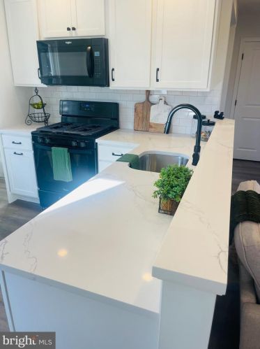 2036 Clearview Ave, Norristown PA  19403-2804 exterior