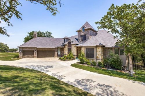 540 Prairie Timber Rd, Burleson, TX 76028-7653