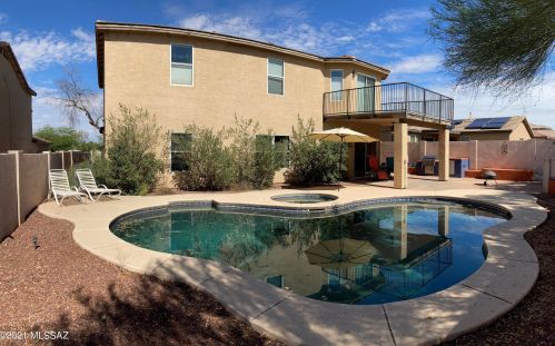 9454 Sammy Ave, Tucson, AZ 85742-8366