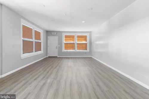 125 Chew Ave, Philadelphia PA 19120-0025 exterior