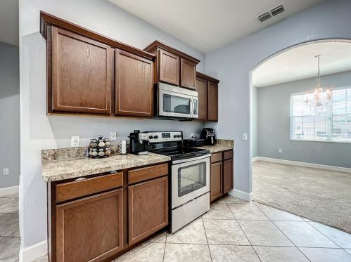 7025 Heatherbrook Dr, Lakeland FL  33809-4623 exterior