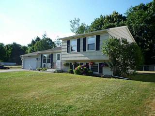 195 Drumcliff Way, Rochester, NY 14612-3111