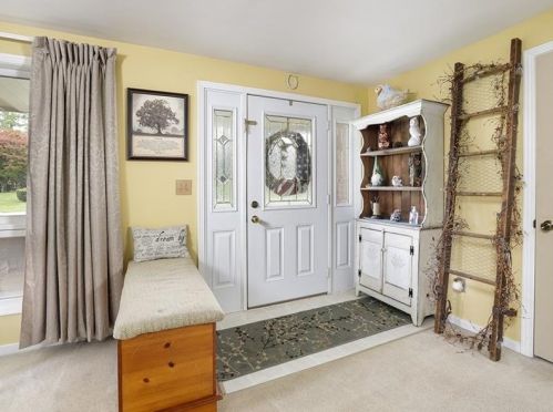 109 Oakview Dr, Ligonier, PA 15658-8738