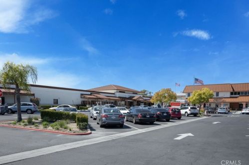 13361 El Dorado Dr, Seal Beach CA  90740-6801 exterior