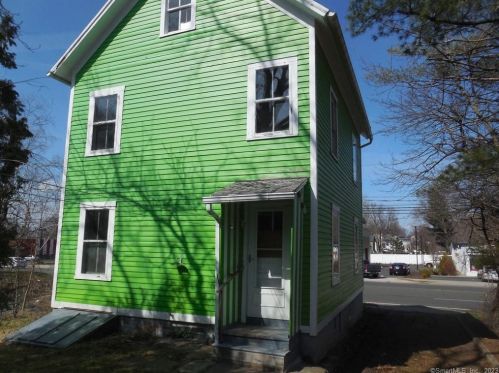 749 Main St, Meriden CT  06451-4936 exterior