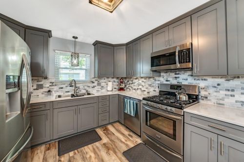 3501 Woodlawn Ave, Darbydale, OH 43123-3414