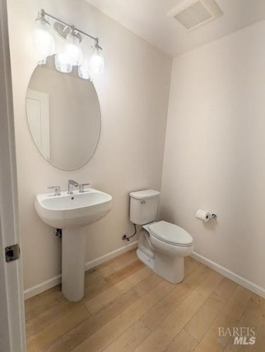 4560 Kilarney Cir, Santa Rosa CA  95403-0109 exterior