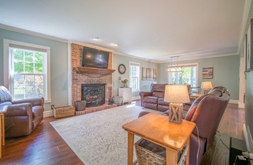 4948 Bayfield Dr, Waterford WI  53185-3376 exterior