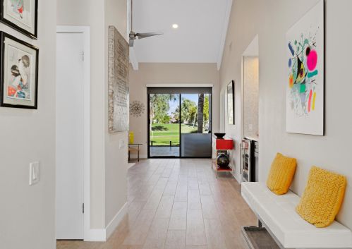 918 Inverness Dr, Rancho Mirage CA  92270-1405 exterior