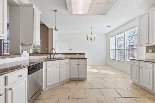 1020 Hampshire Ln, Cedar Hill TX 75104-4109 exterior