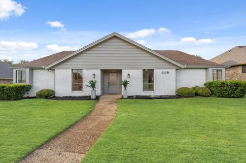 1118 Wiltshire Dr, Carrollton, TX 75007-4911