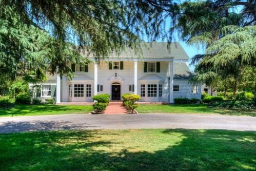 1801 Minnewawa Ave, Fresno CA  93725-9762 exterior