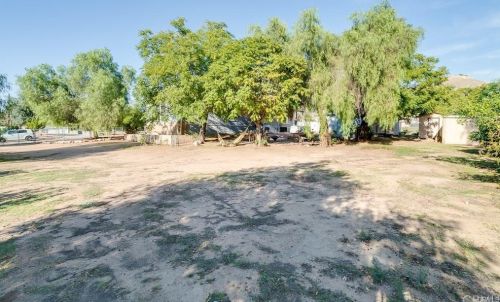 20935 Mariposa Rd, Lake Elsinore CA  92530-0522 exterior