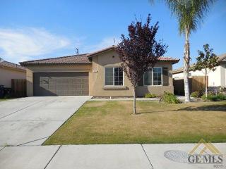 1000 Vallarta View Ave, Bakersfield, CA 93307-7362