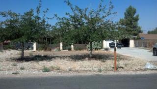 15410 Washoan Rd, Apple Valley CA  92307-3250 exterior