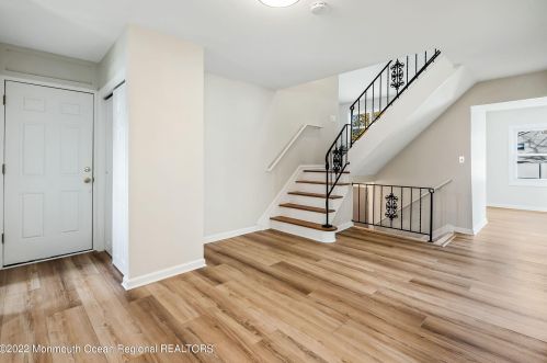 23 Cresci Blvd, Hazlet, NJ 07730-1168
