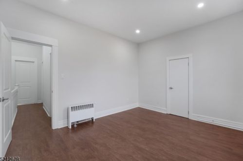 95 Shephard Ave, Newark NJ  07112-2023 exterior