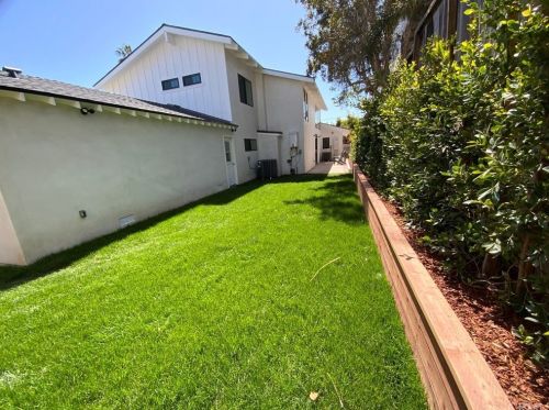 1657 Gates Ave, Manhattan Beach CA  90266-7028 exterior