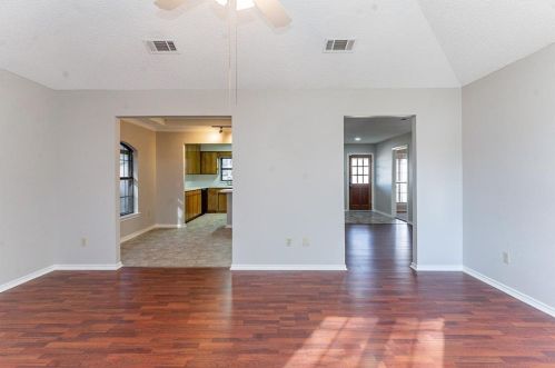 590 Dandelion Dr, Cedar Hill TX 75104-7929 exterior