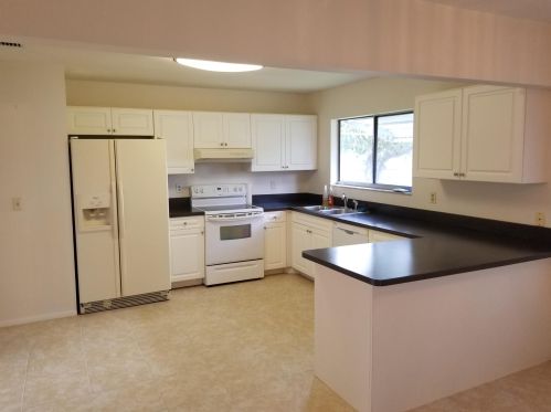 3173 Landale Blvd, Fort Pierce, FL 34953-6359