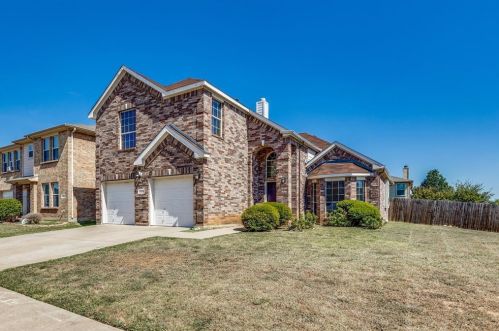 7529 Grass Valley Trl, Fort Worth, TX 76123-2876