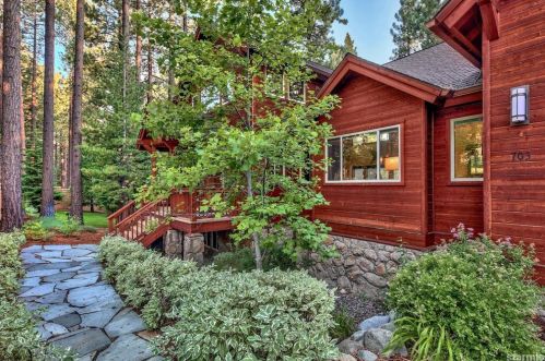 703 Roger Ave, South Lake Tahoe, CA 96150-3910
