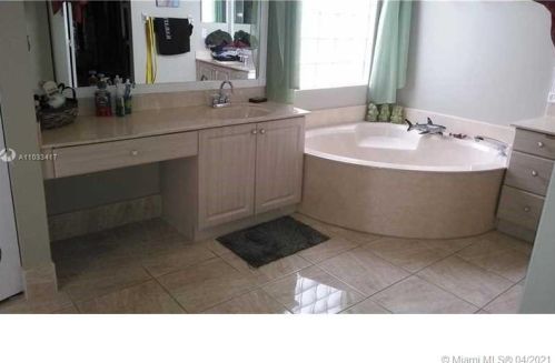 15813 16th Ct, Hollywood FL  33028-1689 exterior