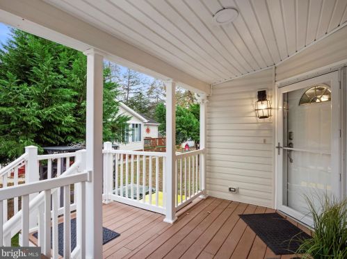 33037 Suburban Blvd, Lewes, DE 19958-5271