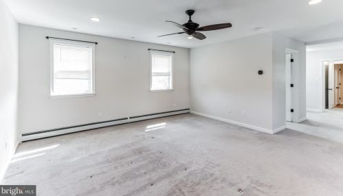 501 Delaware Ave, Lansdale PA 19446-3419 exterior