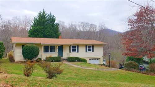 52 Gibson Rd, Asheville, NC 28804-1736