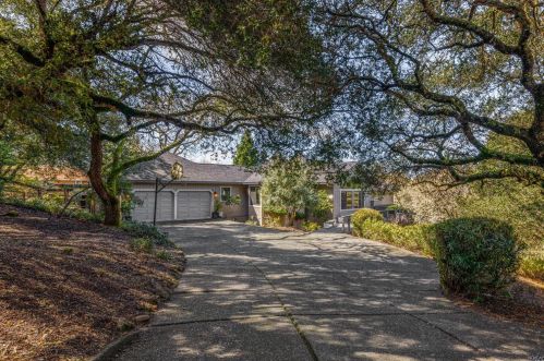 3564 Foxwood Pl, Santa Rosa, CA 95405-8739