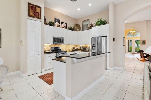 117 Victoria Bay Ct, West Palm Beach FL  33418-5764 exterior