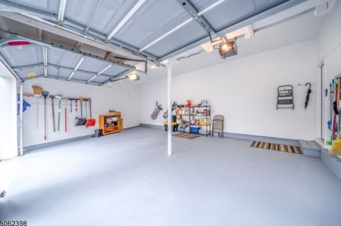 40 Brock Ln, Hackettstown NJ  07840-5677 exterior